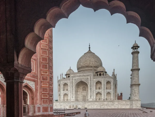 Discover the Magic of the Taj Mahal and Agra